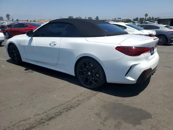WBA33DB05SCU25284 2025 BMW 4ER - Image 2
