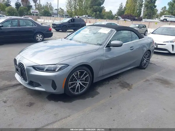 WBA33DB09SCS74255 2025 BMW 4ER - Image 2