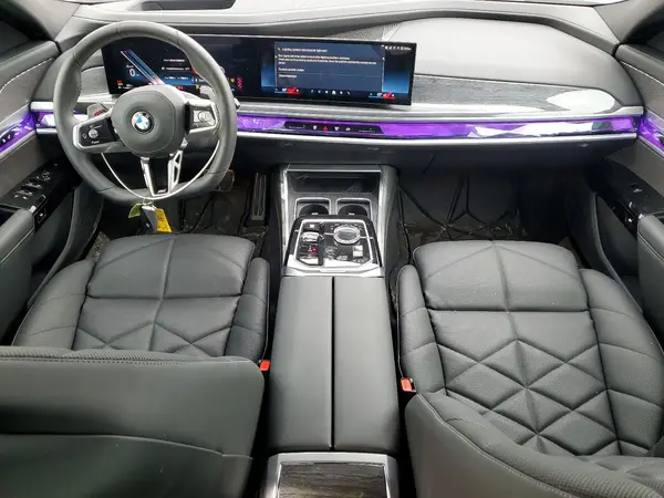 WBA33EH00SCV21692 2025 BMW 7ER - Image 8