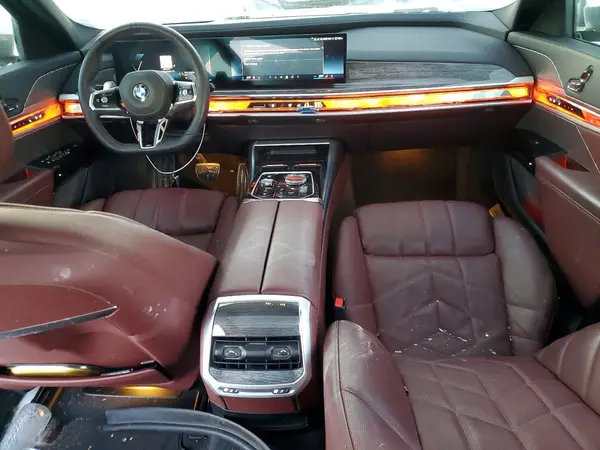 WBA33EJ00SCV86200 2025 BMW 7ER - Image 8