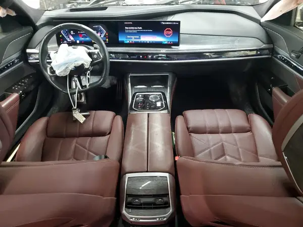 WBA33EJ01PCM34367 2023 BMW 7ER - Image 8