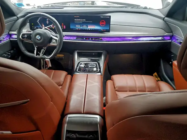 WBA33EJ02RCS24380 2024 BMW 7ER - Image 8