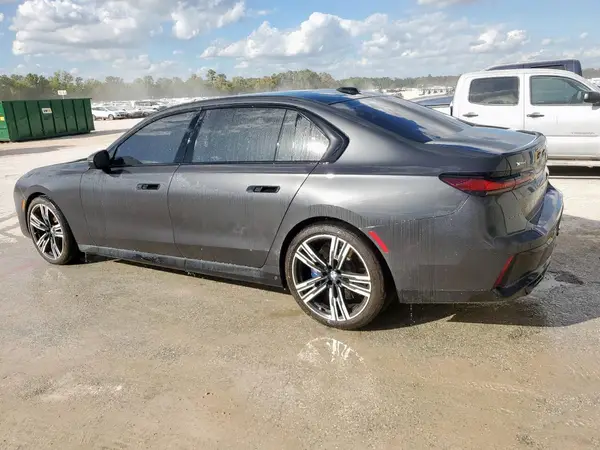 WBA33EJ03PCM74854 2023 BMW 7ER - Image 2