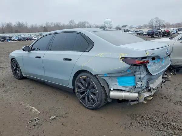 WBA33EJ04PCN06517 2023 BMW 7ER - Image 2