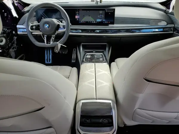 WBA33EJ04RCR42772 2024 BMW 7ER - Image 8