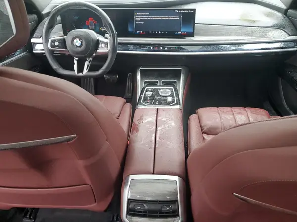 WBA33EJ04SCT34563 2025 BMW 7ER - Image 8