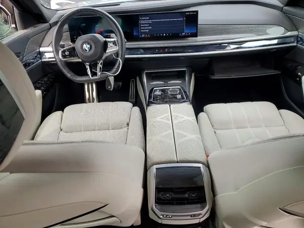 WBA33EJ05PCN11130 2023 BMW 7ER - Image 8