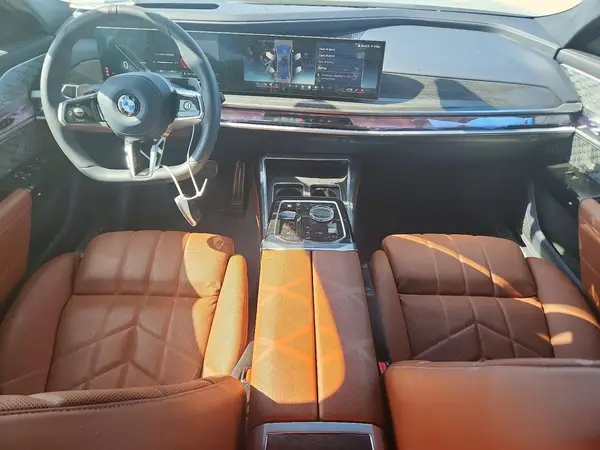 WBA33EJ09SCU62653 2025 BMW 7ER - Image 8