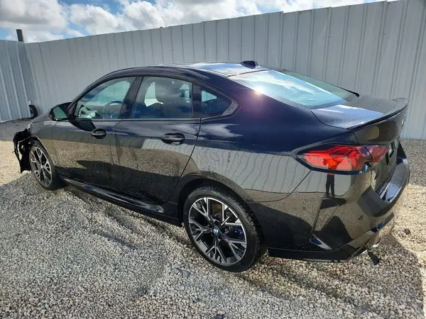 WBA33GG02T7U42743 2026 BMW M2 - Image 2