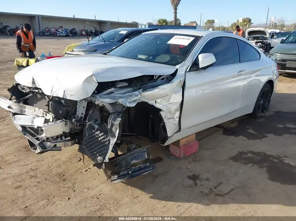 WBA3R1C50GK529301 2016 BMW 4ER - Image 2
