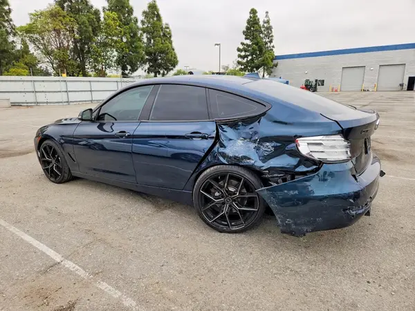 WBA3X9C54GD869561 2016 BMW 3ER - Image 2