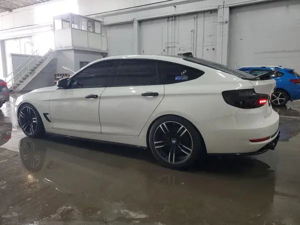 WBA3X9C56GD869352 2016 BMW 3ER - Image 2