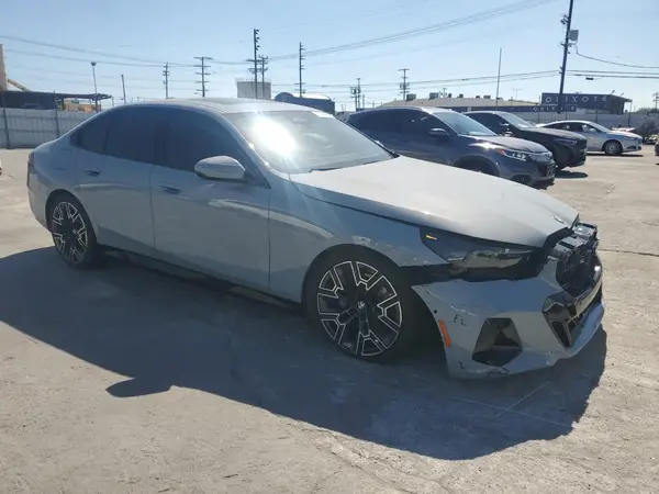 2026 BMW 5 Series COPART lot 81964905 auction photo 4
