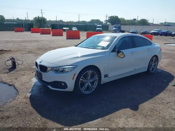 WBA4F7C31HG788673 2017 BMW 4ER - Image 2