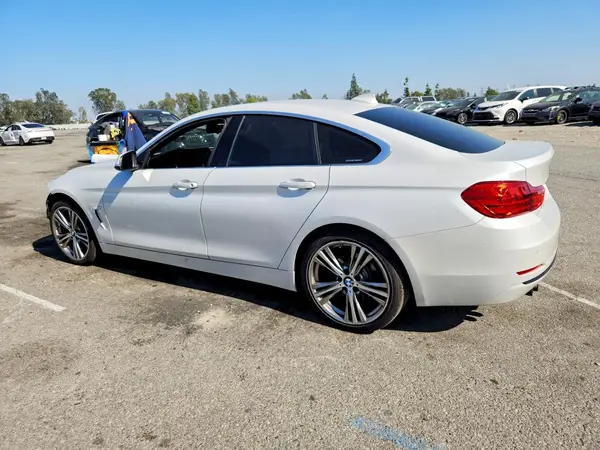 WBA4F7C37HG789066 2017 BMW 4ER - Image 2