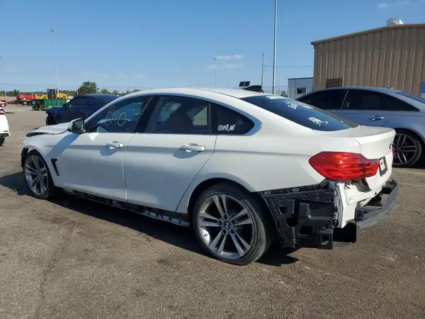 WBA4F7C38HG789612 2017 BMW 4ER - Image 2
