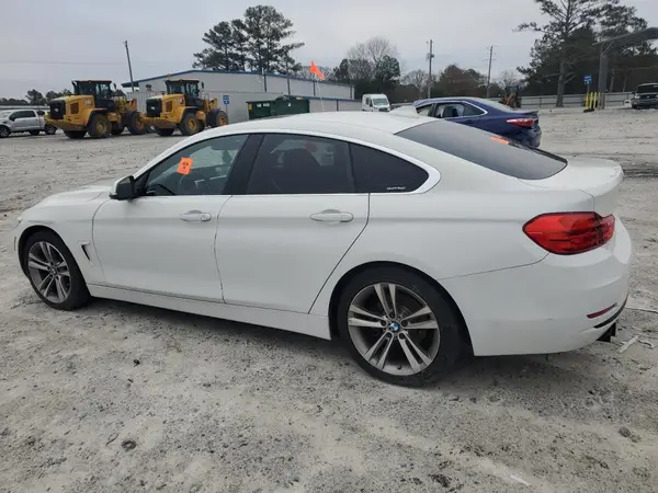 WBA4F7C52HG438454 2017 BMW 4ER - Image 2