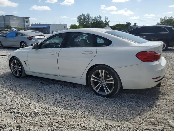 WBA4F7C52HG786643 2017 BMW 4ER - Image 2