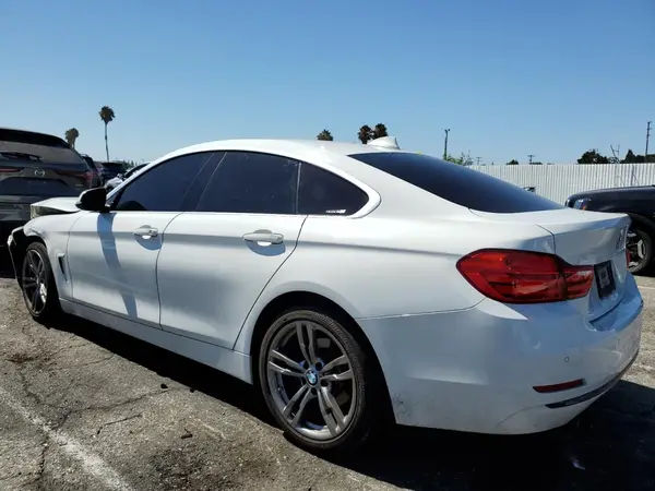 WBA4F7C54HG438195 2017 BMW 4ER - Image 2
