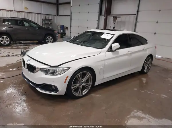 WBA4F7C57HG438076 2017 BMW 4ER - Image 2