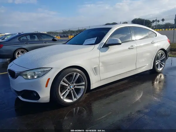 WBA4F7C57HG786301 2017 BMW 4ER - Image 2