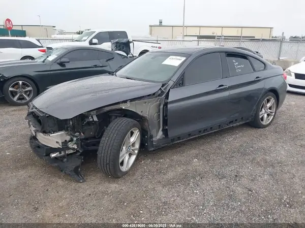 WBA4F7C57HG786475 2017 BMW 4ER - Image 2