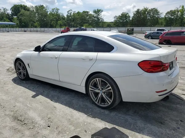 WBA4F7C5XHG437844 2017 BMW 4ER - Image 2