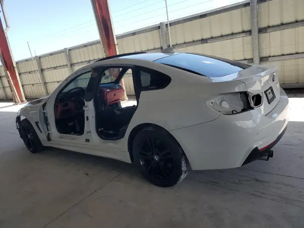 WBA4J1C52JBG80131 2018 BMW 4ER - Image 2