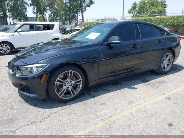 WBA4J1C52JBM10569 2018 BMW 4ER - Image 2
