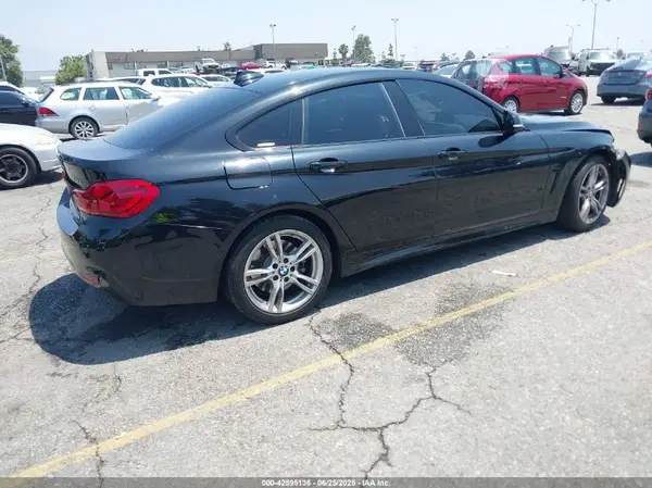 2018 BMW 4 Series IAAI lot 42595136 auction photo 4