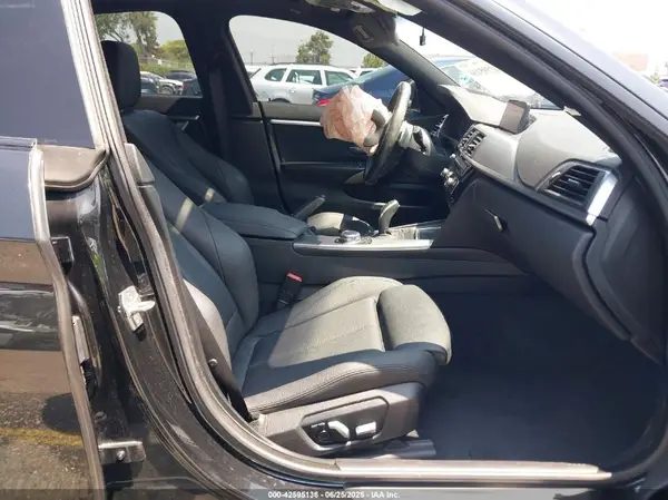 2018 BMW 4 Series IAAI lot 42595136 auction photo 5
