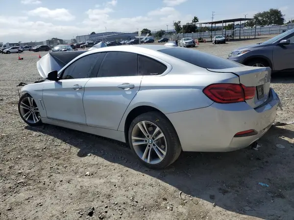 WBA4J1C55JBG75988 2018 BMW 4ER - Image 2
