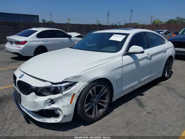 WBA4J1C55JBG80463 2018 BMW 4ER - Image 2
