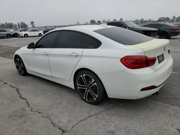 WBA4J1C55JBM11019 2018 BMW 4ER - Image 2