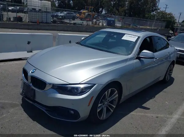 WBA4J1C55KBM13337 2019 BMW 4ER - Image 2