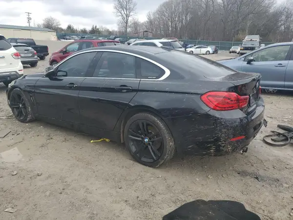 WBA4J1C56JBA30248 2018 BMW 4ER - Image 2