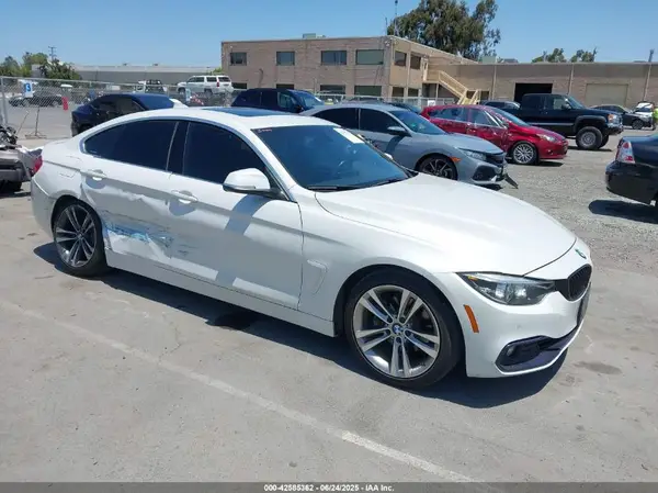 WBA4J1C56JBG77412 2018 BMW 4ER - Image 1