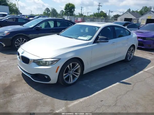WBA4J1C56JBM10509 2018 BMW 4ER - Image 2