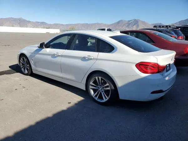 WBA4J1C57JBG75863 2018 BMW 4ER - Image 2