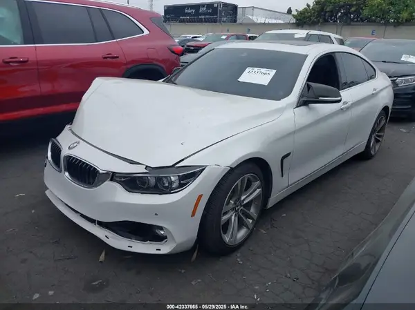 WBA4J1C58JBG79663 2018 BMW 4ER - Image 2