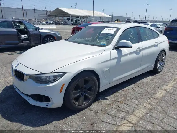WBA4J1C59JBG77615 2018 BMW 4ER - Image 2