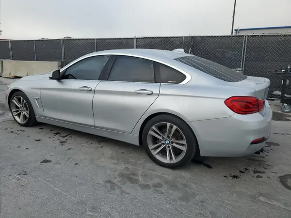WBA4J1C59JBG78358 2018 BMW 4ER - Image 2