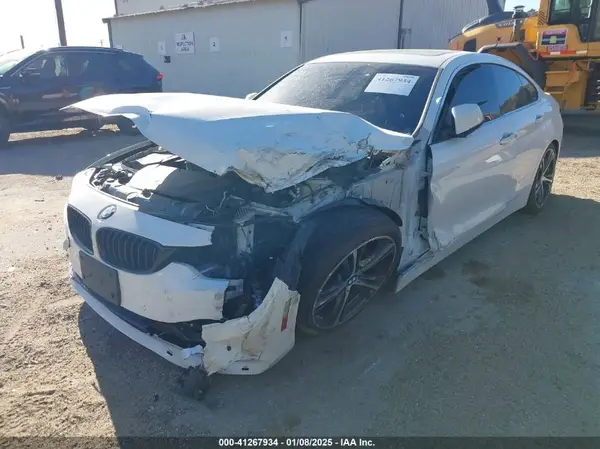 WBA4J1C5XKBM18159 2019 BMW 4ER - Image 2