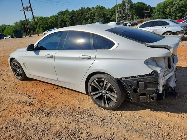 WBA4J3C01LBL11857 2020 BMW 4ER - Image 2