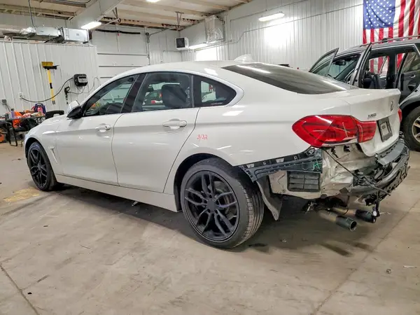 WBA4J3C51JBB97659 2018 BMW 4ER - Image 2