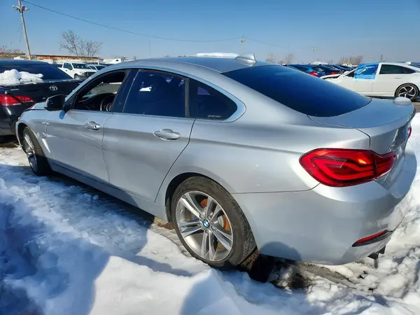 WBA4J3C55JBB97261 2018 BMW 4ER - Image 2