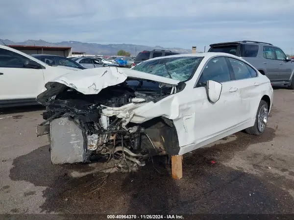 WBA4J3C55JBG96643 2018 BMW 4ER - Image 2