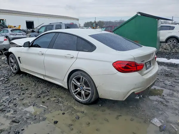 WBA4J3C56JBL03763 2018 BMW 4ER - Image 2