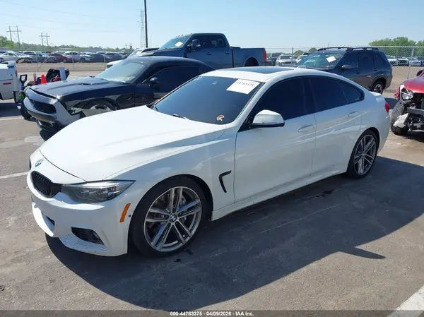 WBA4J5C56JBF07221 2018 BMW 4ER - Image 2