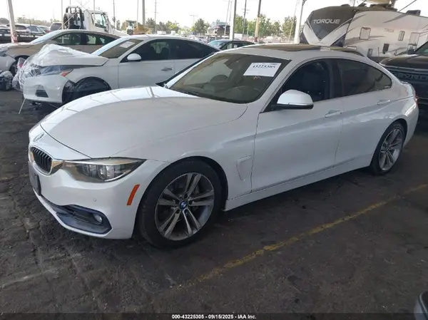 WBA4J5C59JBF07018 2018 BMW 4ER - Image 2